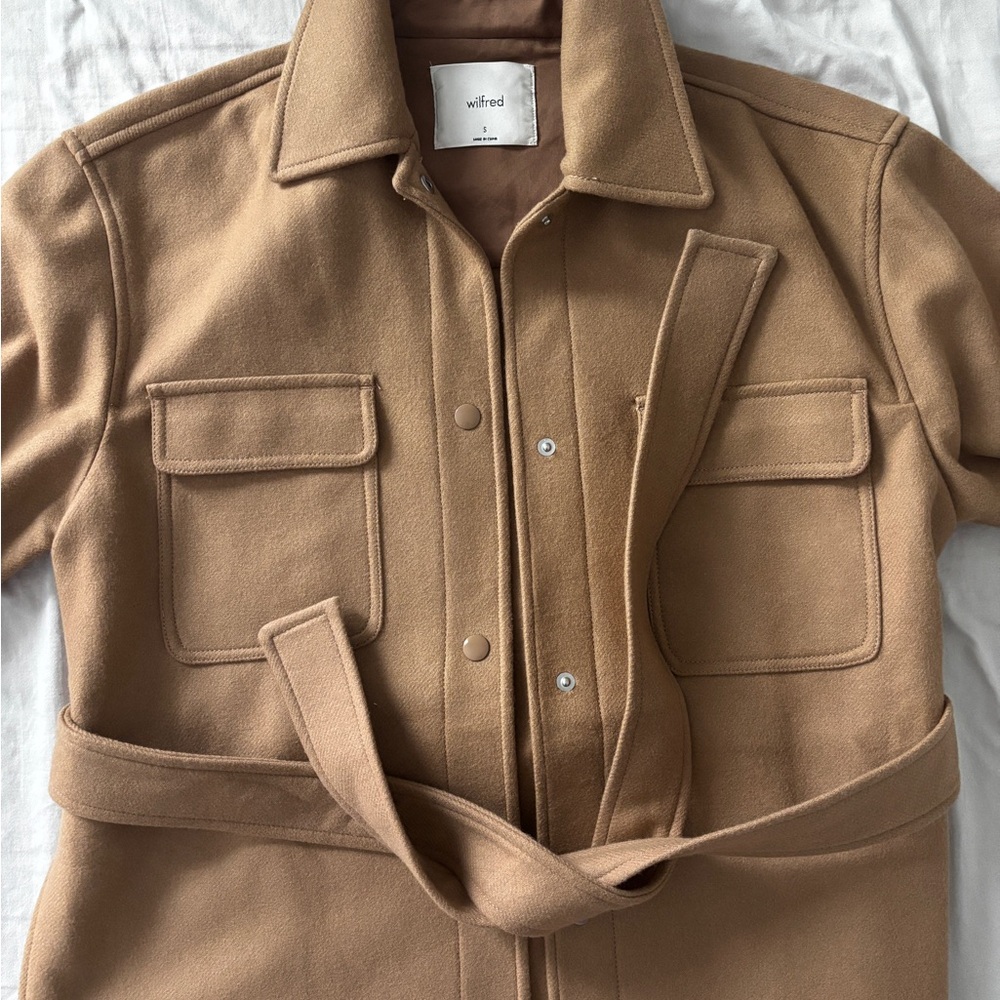 Aritzia Wilfred Tan Belted Shirt Jacket